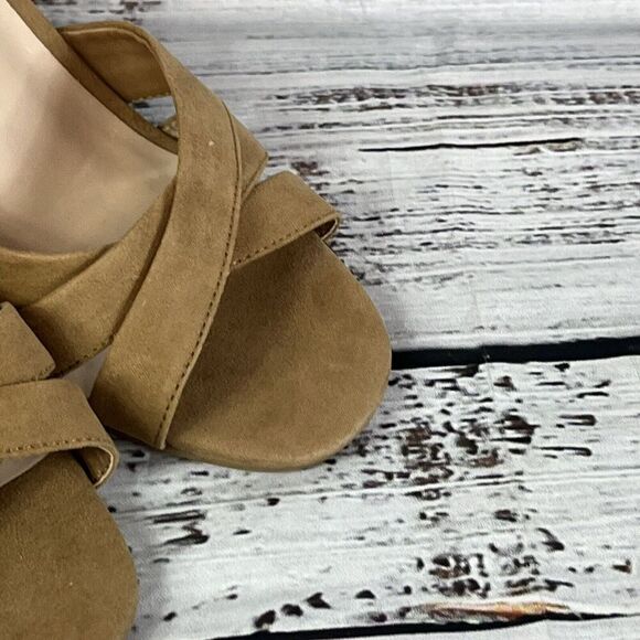 Fergalicious by Fergie Heels Sandals Shoes size 5.5M Tan Espadrille Wedding - Picture 5 of 10